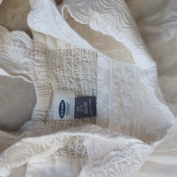 Girls size 7 skinny crazy 8 blue jeans and old navy cream 6/7 tank top - Picture 3 of 8